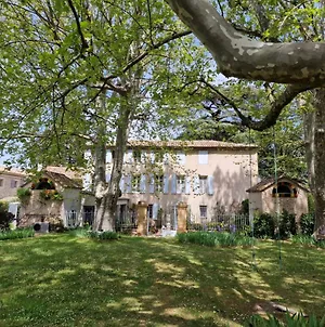 מלון Fuveau 1560- Domaine Des Cinq Jardins- A Magical And Authentic Mansion Exterior photo