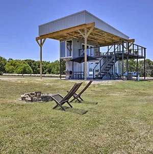 Mount Vernon One-Of-A-Kind Container Home On Century Farm! Exterior photo
