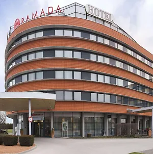 אונטרפרמסטאטן Hotel Ramada Graz Exterior photo