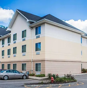 מאוואה Tapa Hotel, Inn & Suites Exterior photo
