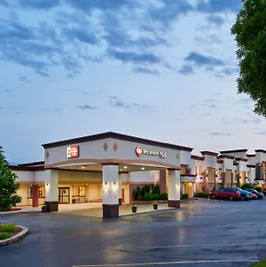 Best Western Plus Milwaukee Airport Hotel & Conference Center Exterior photo