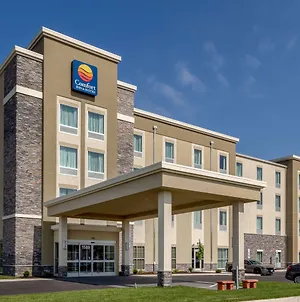 Middletown  Comfort Inn & Suites - Harrisburg Airport - Hershey South Exterior photo