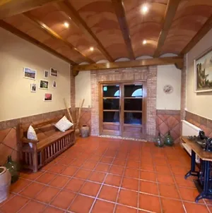 Viguera Casa De Pueblo Con Merendero Y Chimenea. Exterior photo