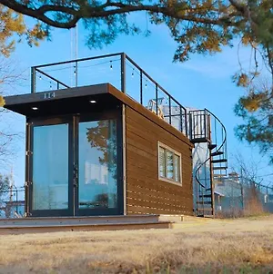 Bellmead The Bluebonnet-Tiny Container Home Country Setting 12 Min To Downtown Exterior photo