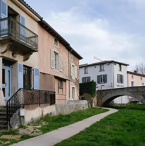 ברינייה Auberge Du Vieux Pont Exterior photo