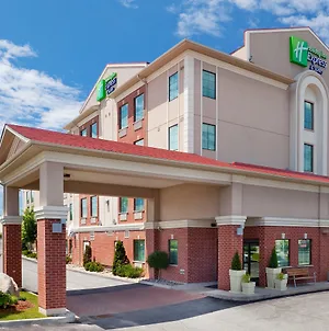 Holiday Inn Express Hotel & Suites Barrie, An Ihg Hotel Exterior photo