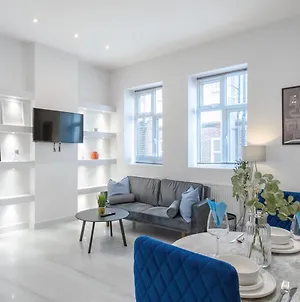 Livestay-Modern & Stylish Apartments In דידקוט Exterior photo