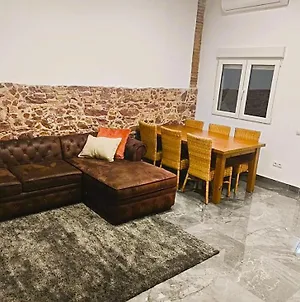 Beautiful Appartment In מרטורל Exterior photo