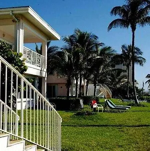 Lauderdale-by-the-Sea Villa Caprice Beachfront Hotel Exterior photo