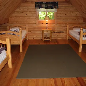 Shartlesville Appalachian Camping Resort Log Home 6 Exterior photo