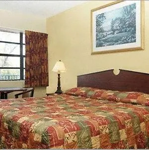 Econo Lodge Inn And Suites פורט לודרדייל Room photo