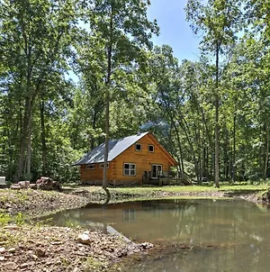 Lyndhurst Cabin On Farm With Pond And Stocked Stream! Exterior photo